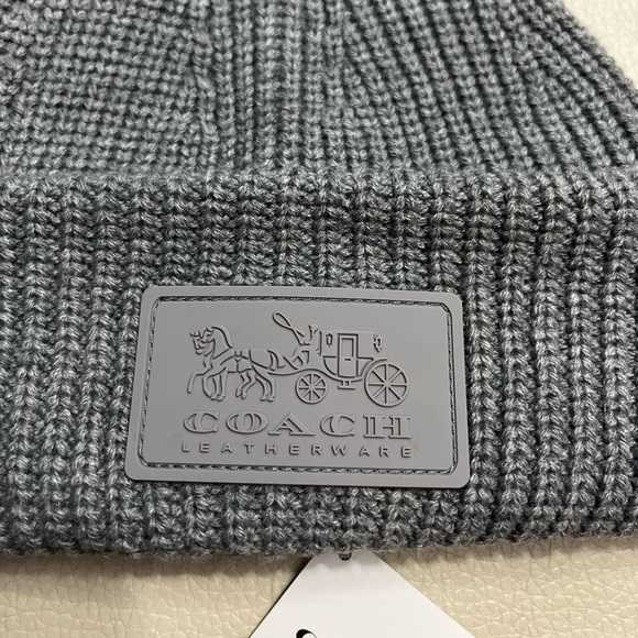 NWT - Coach Rubber Logo Patch Roll Up Wool Blended Beanie - Picture 3 of 6